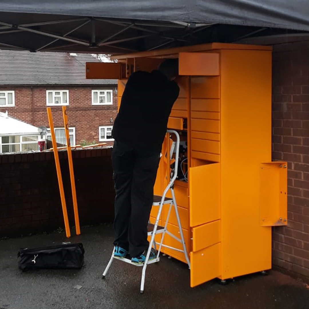 amazon-locker-installation2