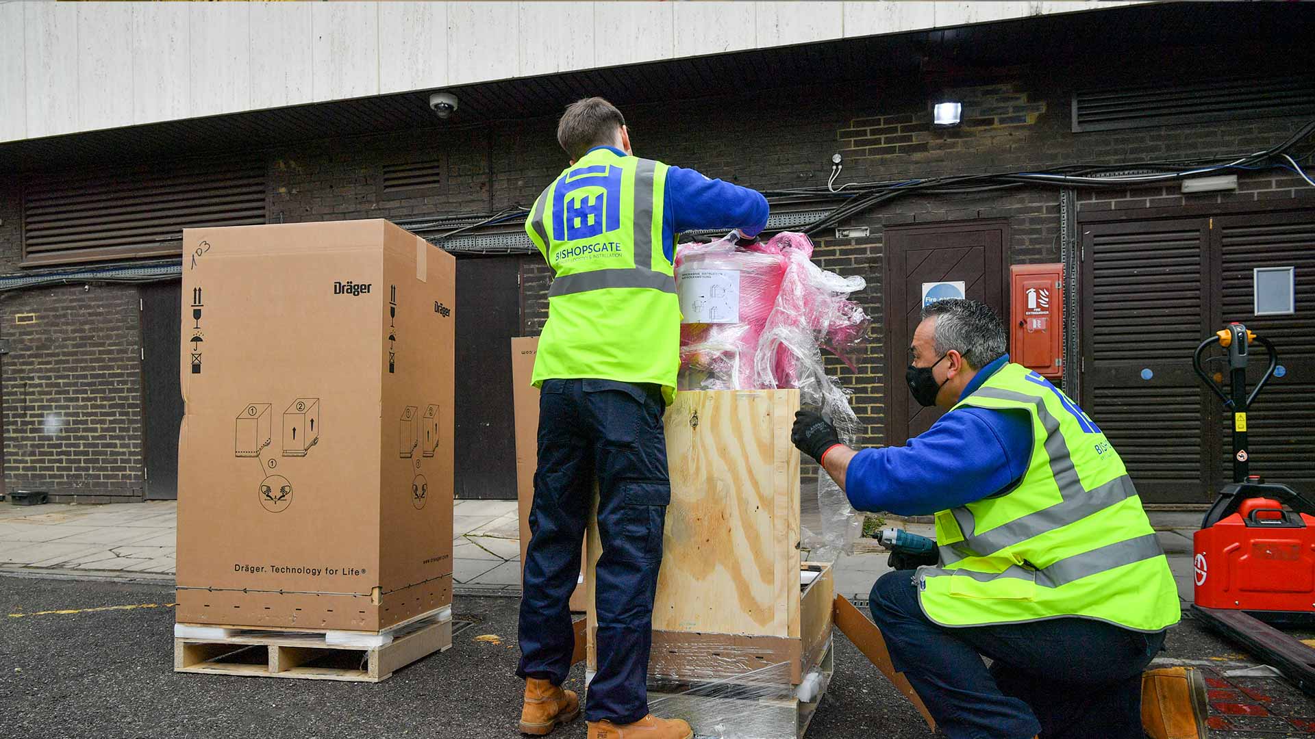 medical-equipment-unpacking